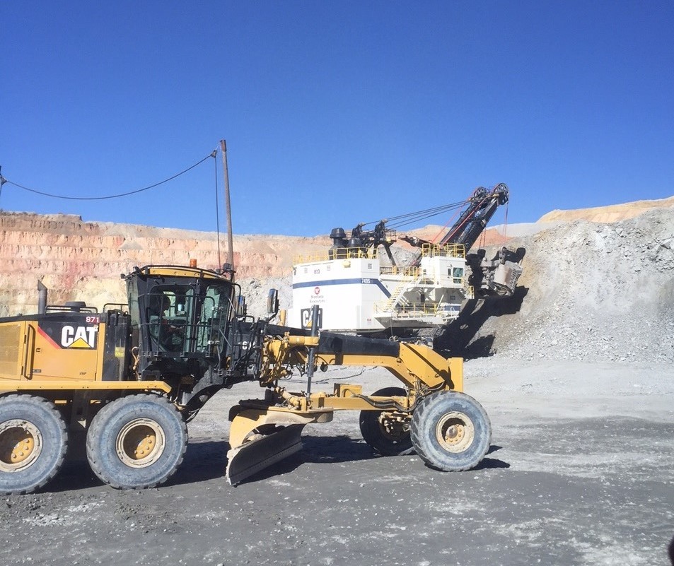 Picture of Scoop in action at a mine site.